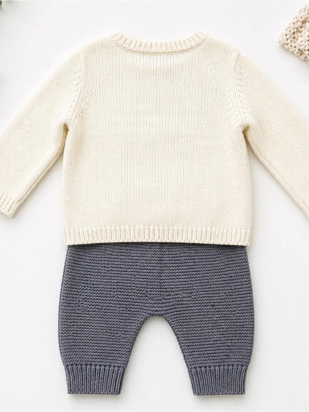 Carter’s 3T Toddler Set Penguin Sweater Knit Pants Gray Cream Cozy Unisex NWT - Picture 3 of 5